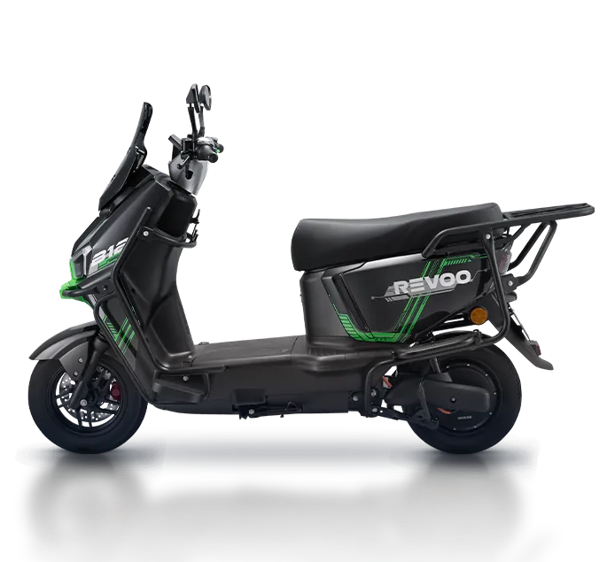 Revoo B12, front three-quarter view