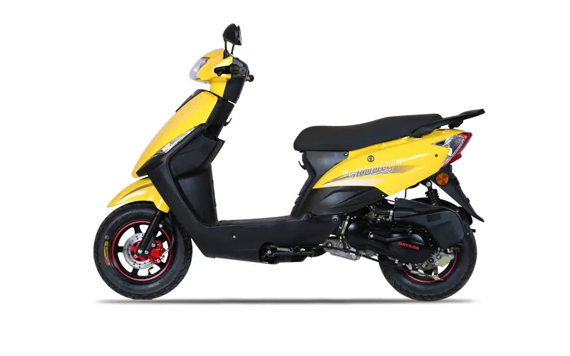 Runner Skooty 110, front three-quarter view